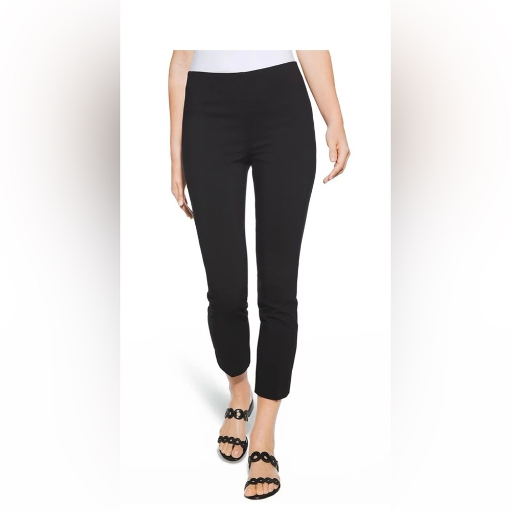 White House Black Market Pull On Side Slit Crop pants. NWT size 2